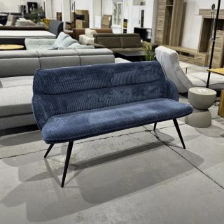 Modrá manšestrová lavice Arad Materiál: 100 % polyester, kov Rozměry: 163 x 67 x 85 Původní cena: 8999,- Naše cena: 4499,-...